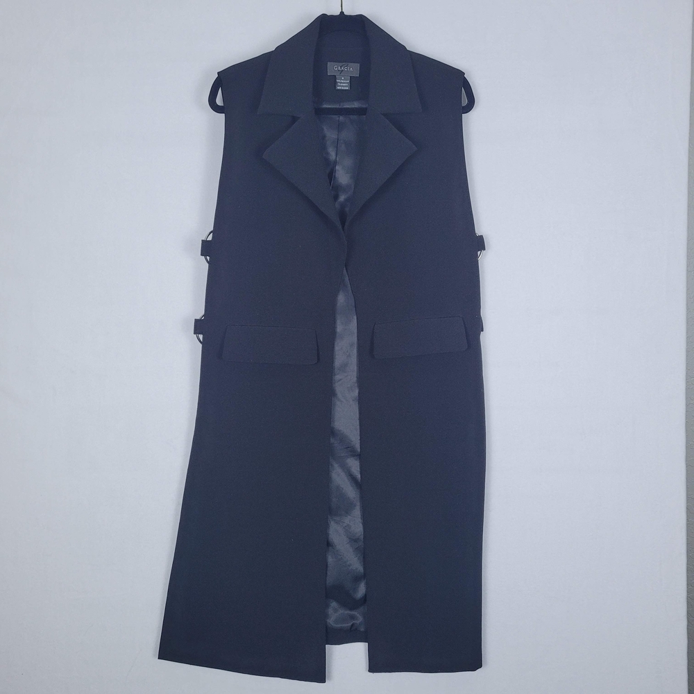 Gracia, Black colored, Open-side Vest, Sizes M